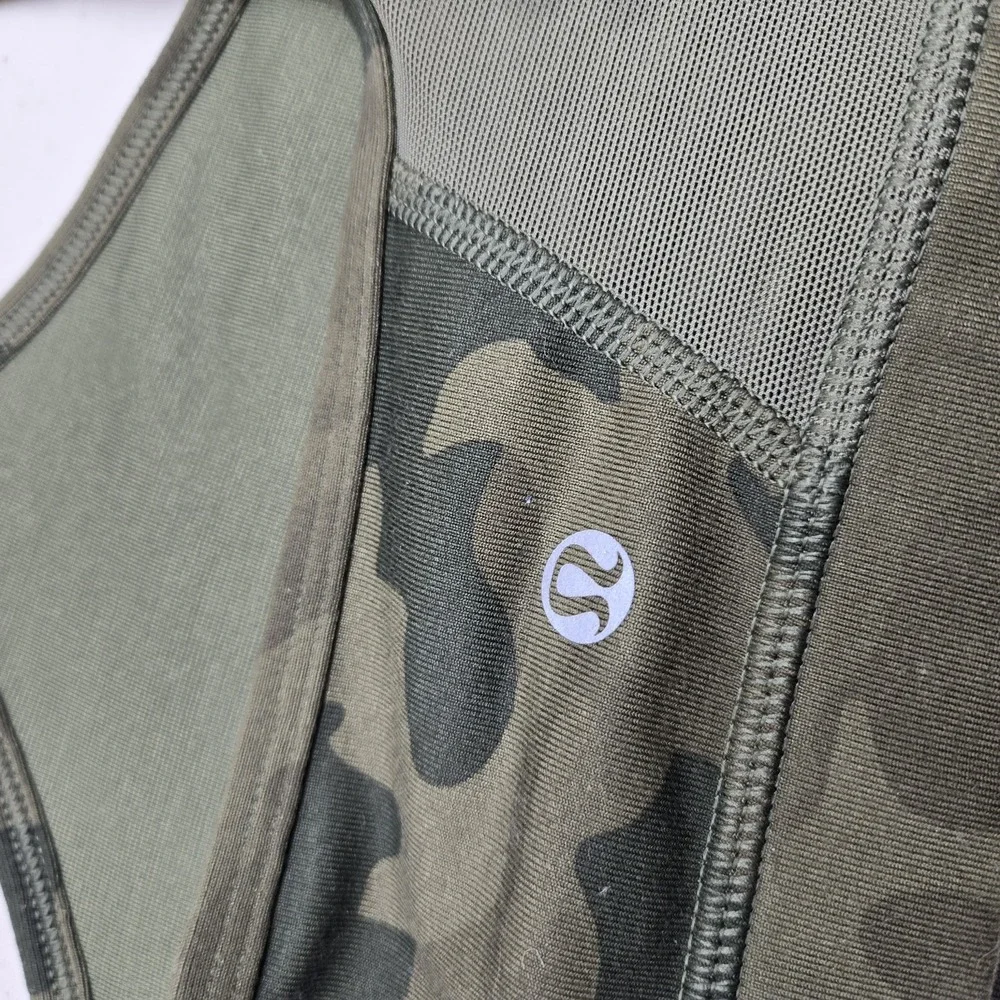 Lululemon Women Sports Bra 8 Green Flow Y Camouflage Wireless Pullover READ